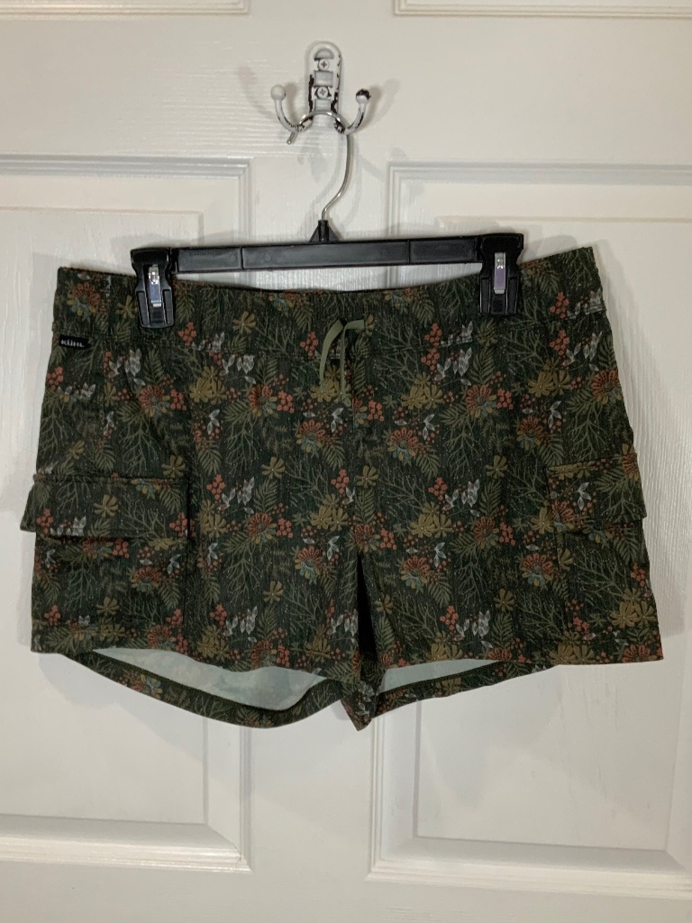 Kuhl Kruiser Getaway Shorts Floral Carbon Woodland Hiking Size Medium - Picture 2 of 10